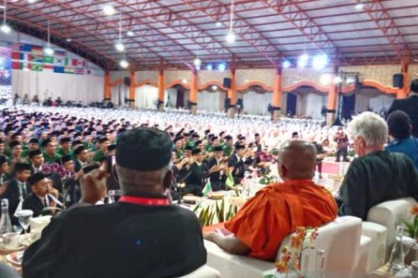 Gus Yahya Ajak Peserta R20 Berkunjung ke Ponpes Pandanaran