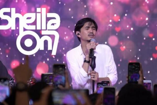 Hanya Dalam 30 Menit Tiket Konser Sheila On 7 Tahun Depan Ludes Terjual 