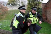 Polisi Inggris Ringkus Seorang Pria yang Melemparkan Telur ke Raja Charles