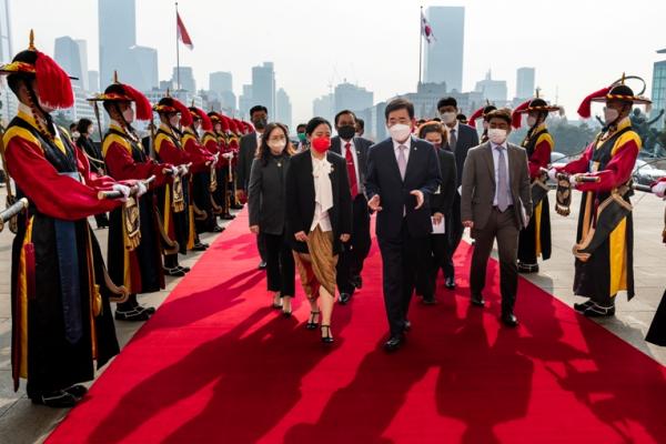 Dijamu Makan Siang, Puan Ajak Parlemen Korea Kolaborasi Kepemimpinan di Asia