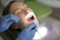 Konsep Dokter Gigi Terkini: Tidak Mencabut Namun Mempertahankan Gigi