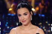 Demi Putrinya, Katy Perry Buru-buru Pulang Kerja Buatkan Makan Siang