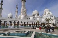 Diresmikan Jokowi, Begini Potret Masjid Raya Sheikh Zayed Solo