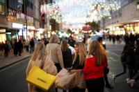 Taktisi Krisis, Belanja Natal Datang lebih Awal Bagi Warga Inggris