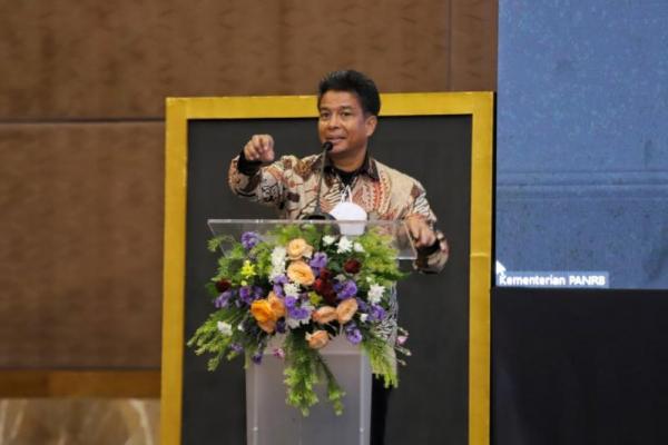 Indeks Ber-AKHLAK Dasar Penentuan Target Kerja dan Kebijakan