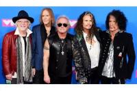 Bantu Korban Badai Ian, Aerosmith Sumbang Dua Truk Merah untuk Palang Merah Florida