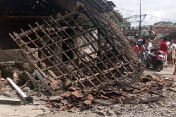 Gempa Guncang Cianjur, 3.895 Orang Mengungsi