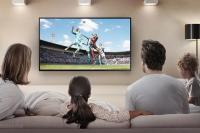 Ilustrasi menonton televisi (FOTO: SAMSUNG)