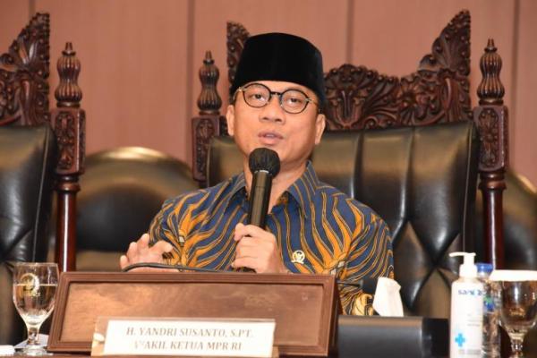 Taufik Kurniawan Wafat, Yandri Susanto:  Jasanya Banyak Untuk PAN