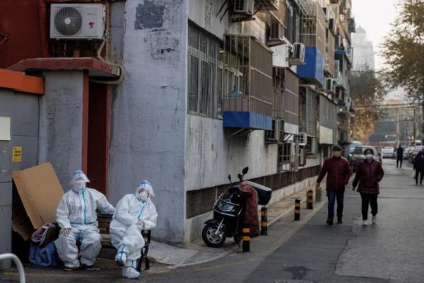 Infeksi COVID China Mencapai Rekor, Prospek Ekonomi Makin Suram