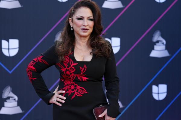 Gloria Estefan Larang Putrinya Mengaku Gay kepada Sang Nenek