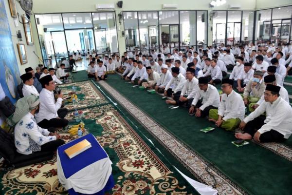 Hari Bakti Transmigrasi, Kemendes Gelar Istighotsah dan Aksi Sosial untuk Gempa Cianjur