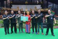 Peringati HBT ke-72, Gus Halim Serahkan Sejumlah Penghargaan dan Bantuan