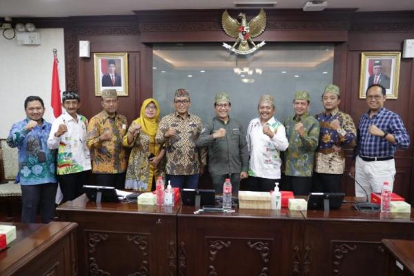Dorong Kinerja Kades, Gus Halim : Harus Imbang Beban Kerja dan Kesejahteraan