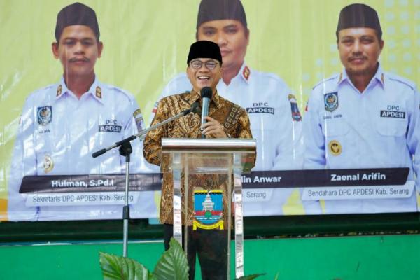 Pelantikan Apdesi DPC Serang, Yandri Susanto: Kepala Desa Harus Mengawal dan Menjaga Pembangunan