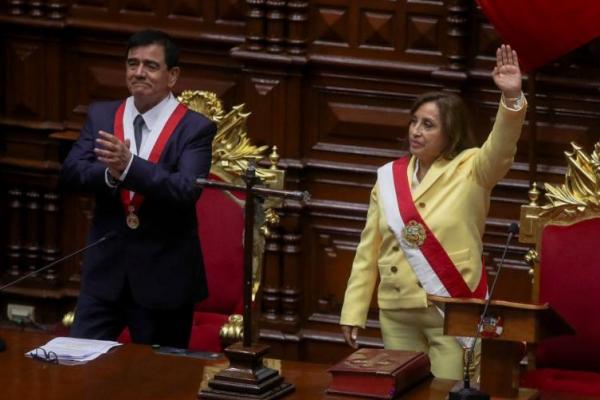 Drama Politik Peru: Presiden Lama Ditangkap saat Presiden Baru Dilantik