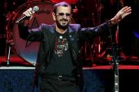 Kolaborasi Ringo Starr dan Steven Tyler Hasilkan Lagu Remade Hits "Love Me Do"