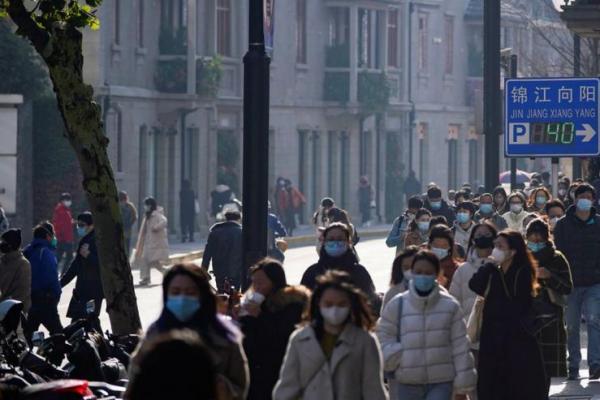 Longgarkan Pembatasan, China Hapus Aplikasi Pelacakan COVID