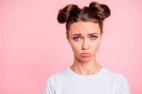 Ilustrasi - Bell`s palsy, kondisi gangguan saraf wajah yang menyebabkan kelemahan atau kelumpuhan pada satu sisi wajah (FOTO: SHUTTERSTOCK)