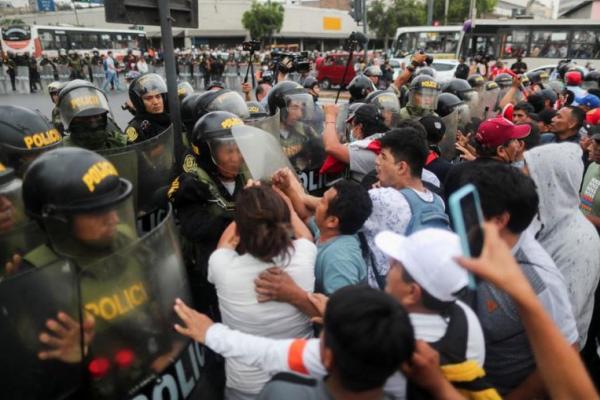 Penahanan Castillo Diperpanjang saat Korban Tewas dalam Protes Peru 15 Orang