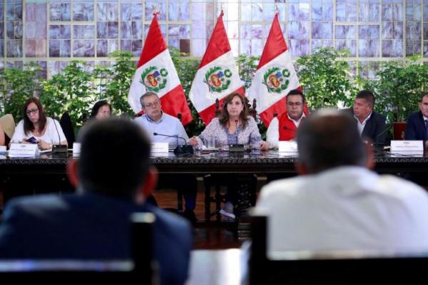 Proters Berlanjut, Presiden Baru Peru Desak Kongres Percepat Pemilihan