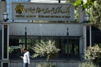 Gubernur Bank Sentral Iran Salahkan Protes atas Jatuhnya Mata Uang