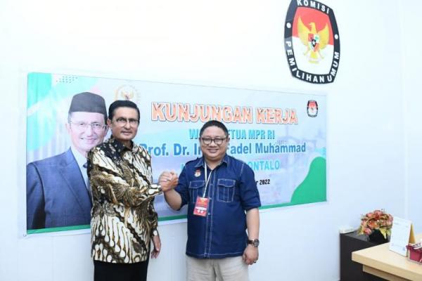 Sambangi KPU Provinsi Gorontalo, Fadel Muhammad Harap Tidak Ada Penundaan Pemilu 2024
