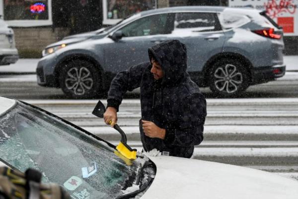 Badai Musim Dingin Putuskan Aliran Listrik Lebih Sejuta Rumah di AS