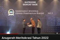 Setjen DPR Raih Terima Anugerah Meritokrasi Berkategori Sangat Baik
