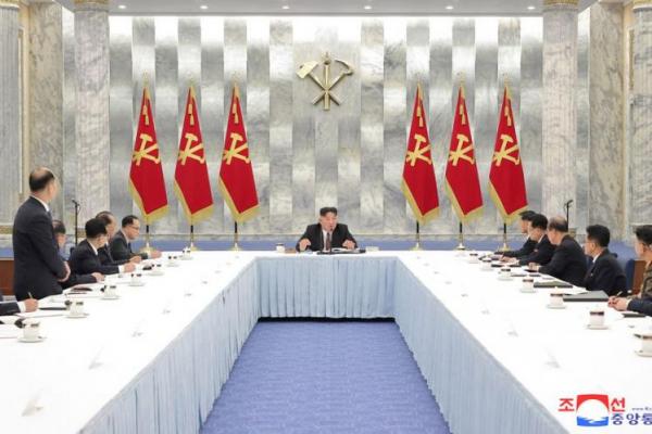 Di Tengah Ketegangan Antar-Korea, Kim Pesan Rudal Nuklir Baru yang Lebih Besar