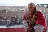 Paus Benediktus XVI, Pahlawan Bagi Kaum Konservatif Katolik