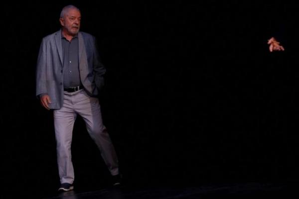 Dilantik Hari Ini, Lula Kembali Menjabat Presiden saat Brasil Terpecah