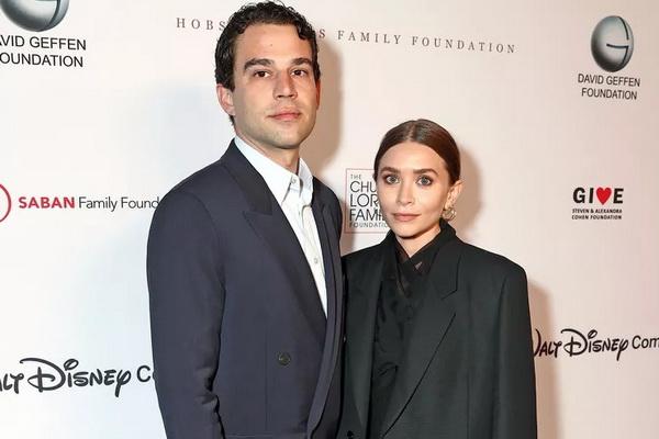 Ashley Olsen dan Sang Kekasih Louis Eisner Gelar Pernikahan Tertutup di Bel-Air