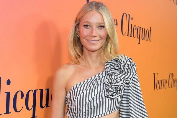 Dikecam dengan Diet Kelaparannya, Gwyneth Paltrow Santap Sandwich Steak dan Es Krim Besar