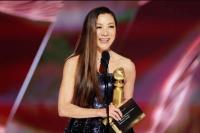 Menang Best Actress, Michelle Yeoh `Bentak` Produser Golden Globe yang Potong Pidatonya