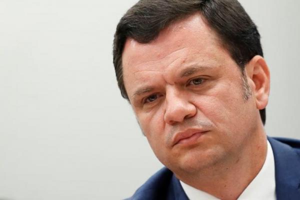 Pejabat Bolsonarista, Orang Pertama yang Dicopot setelah Kerusuhan Brasil