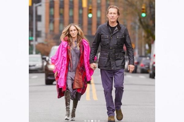 Carrie Bradshaw dan Aidan Shaw Bertemu, Akankah Mereka CLBK di And Just Like That... Musim 2?