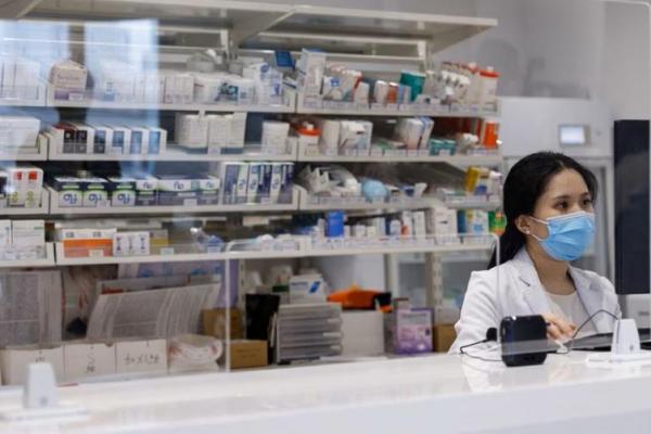 Di China, Tidak Ada Cara Mudah untuk Dapatkan Obat Covid dari Pfizer