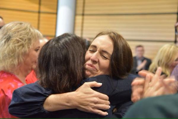 Mundur Sebagai PM Selandia Baru, Ardern Dikenang sebagai Perempuan Kuat dan Berempati