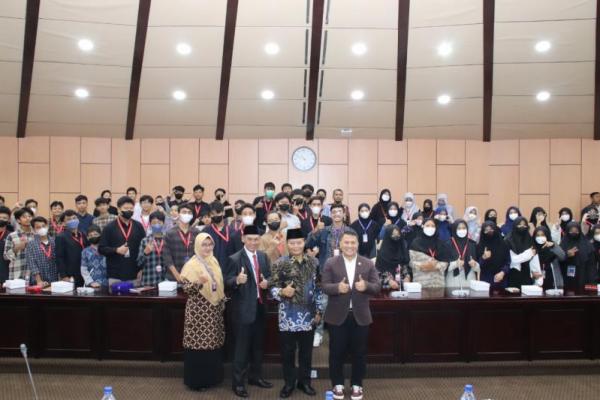 MLS Belajar Kepemimpinan di MPR, HNW: Pemimpin Harus Efektif dan Mencintai Bangsa-Negaranya  