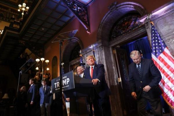 Trump Resmi Mulai Berkampanye dengan Acara Sederhana di Dua Negara Bagian