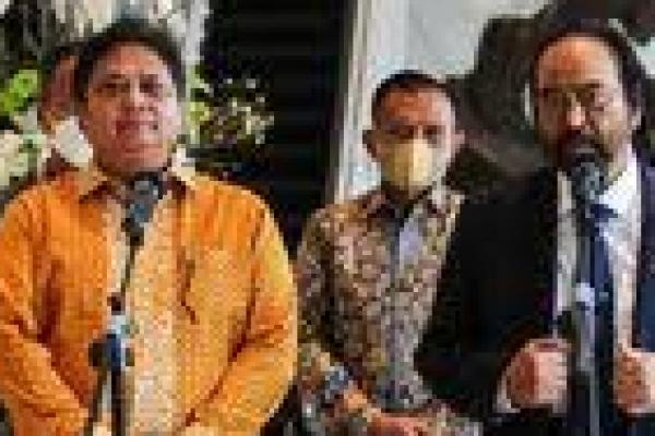 Bertemu Airlangga, Surya Paloh Sambangi Markas Golkar