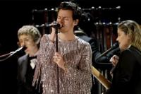 Harry Styles Bawakan Lagu Hits `As It Was` di Grammy 2023