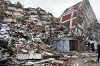 Korban Selamat Terus Ditemukan di Tengah Reruntuhan Gempa Turki-Suriah