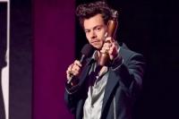Borong 4 Trofi BRIT Awards 2023, Harry Styles Berterima Kasih pada Rekannya di One Direction
