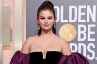 Pengobatan Lupus Lebih Penting, Selena Gomez tak Peduli Berat Badannya Bertambah
