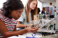 25 Februari Introduce a Girl to Engineering Day, Perkenalkan Gadis Muda ke Profesi STEM