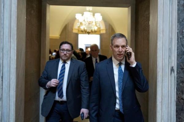 FBI Tak Bisa Selidiki 2.200 Dokumen Terkait Trump dalam Ponsel Anggota Partai Republik