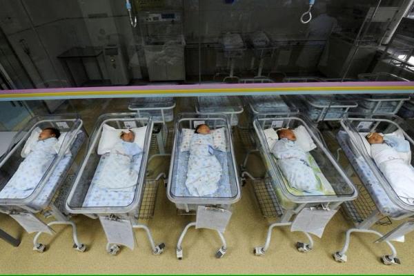 Angka Kelahiran China Merosot, Wanita Lajang Didesak Bekukan Sel Telur