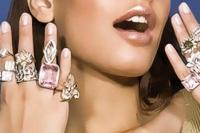 Orang Yang Gemar Pamer Kemewahan Tanda Jiwanya Sedang Tidak baik